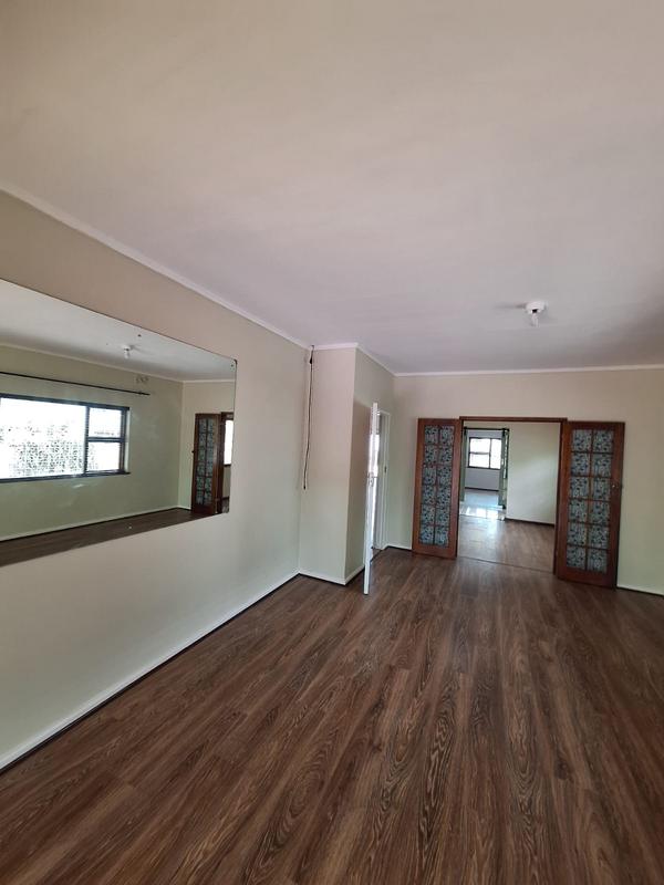 4 Bedroom Property for Sale in Panorama Western Cape